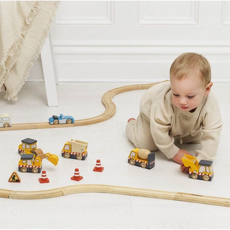 7 Piece Wood Construction Toy Cars, Trucks & Diggers Set