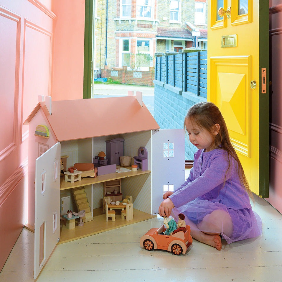 Clover Dollhouse