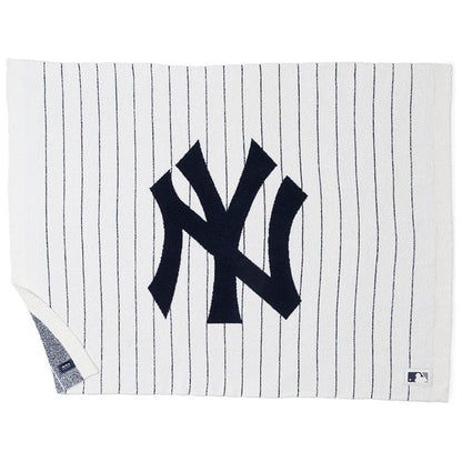 CozyChic New York Yankees Throw