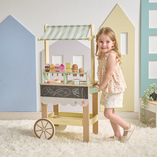 Jolly Pals Wood Ice Cream Stand with 33 Accessories and Chalkboard