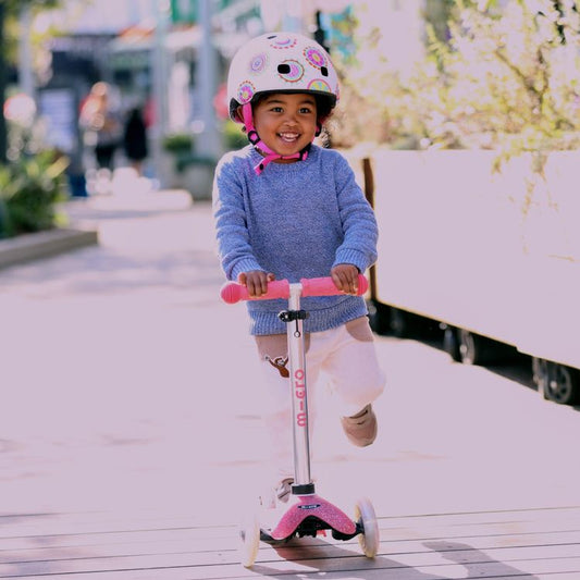 Micro Mini Glitter LED Scooter - Pink