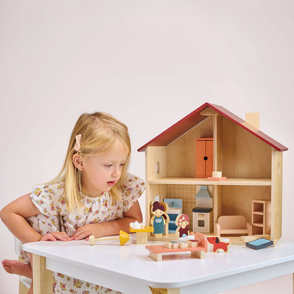 Poppets Dollhouse
