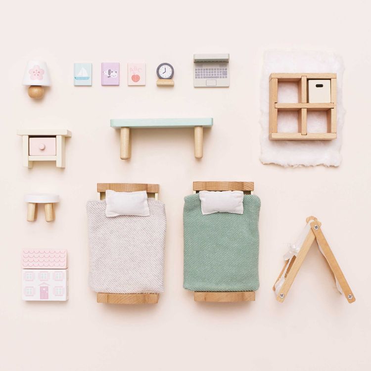 Wooden Dollhouse 24 Piece Child's Bedroom Furniture Set
