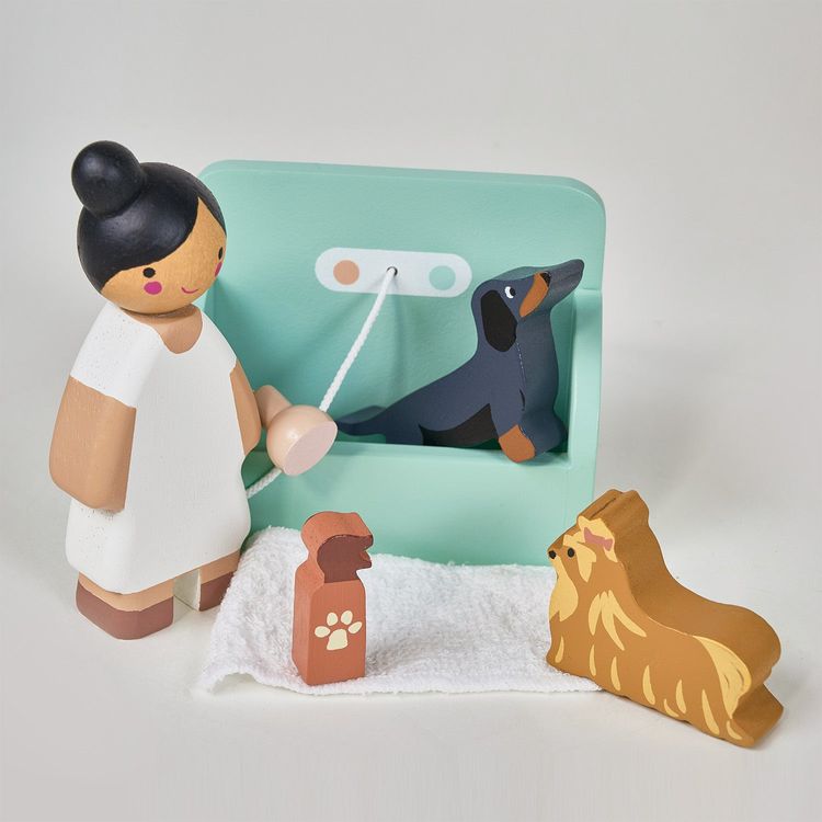 Wooden Waggy Tails Dog Salon Set